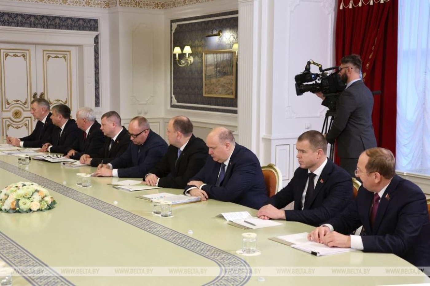 Лукашенко собрал совещание по одному из ключевых предвыборных обещаний полешукам