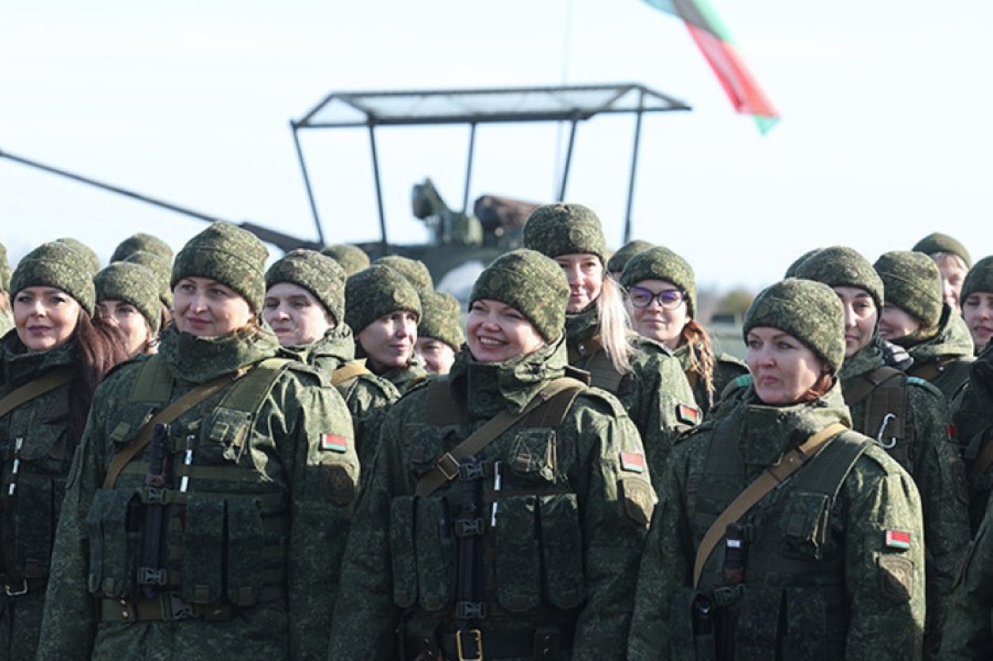 От рядового до полковника. В белорусской армии проходят военную службу более 4 тыс. женщин