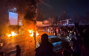 Гидра «цветной революции». Зачем коллективный Запад качает ситуацию в Иране и поджигает Ближний Восток