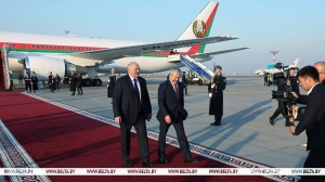 Лукашенко прибыл в Бишкек, где примет участие в саммите ОДКБ