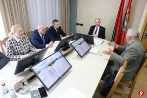 Минщина возрождает диалог поколений: Кушнаренко поручил собрать Совет старейшин