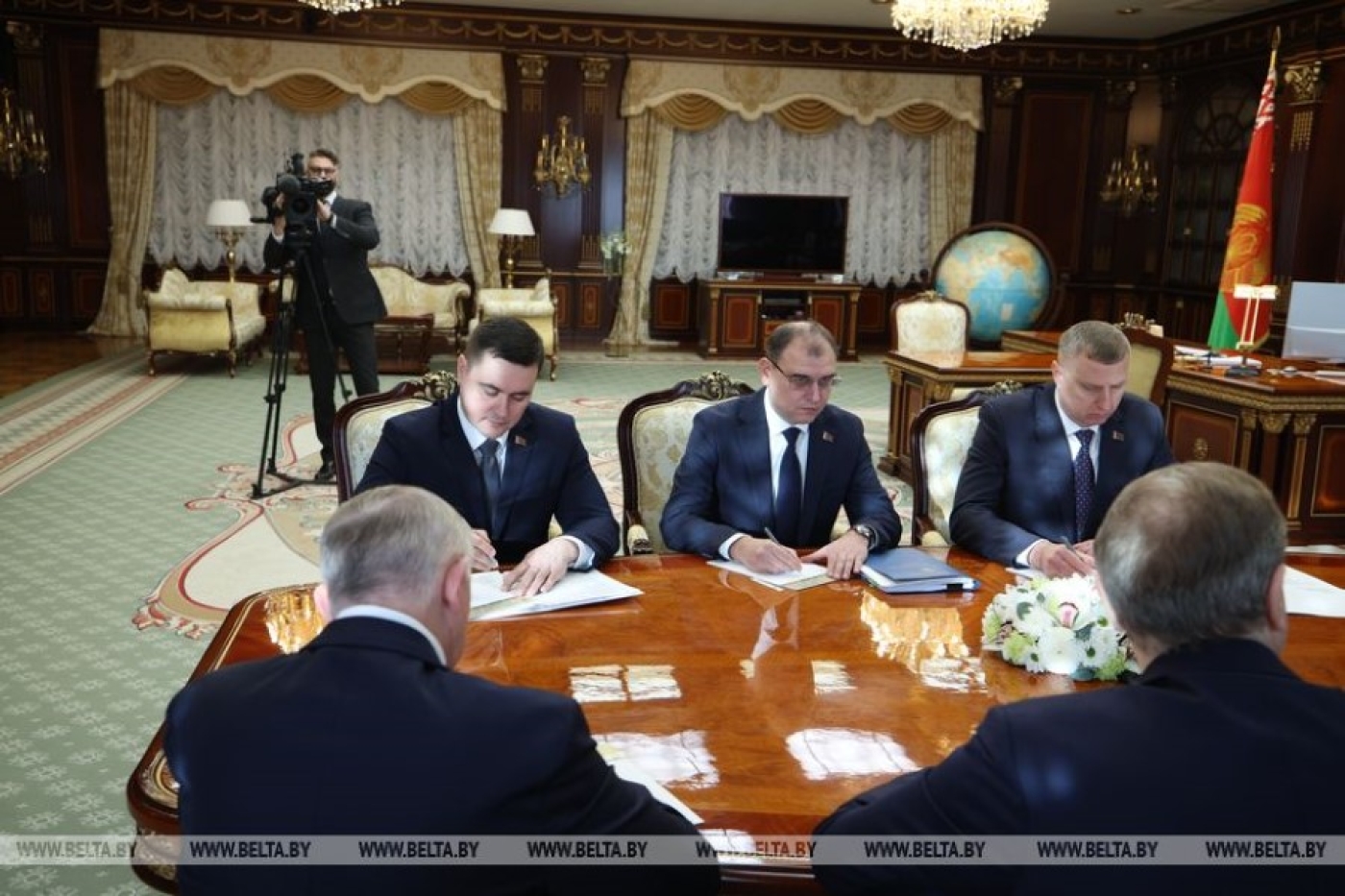 "Механизм один - платить за результат". Лукашенко о подходах к совершенствованию научной деятельности