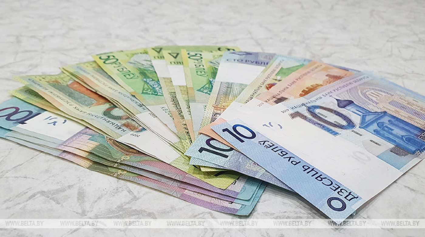 Десять пенсионеров в Минске передали деньги курьеру телефонных мошенников