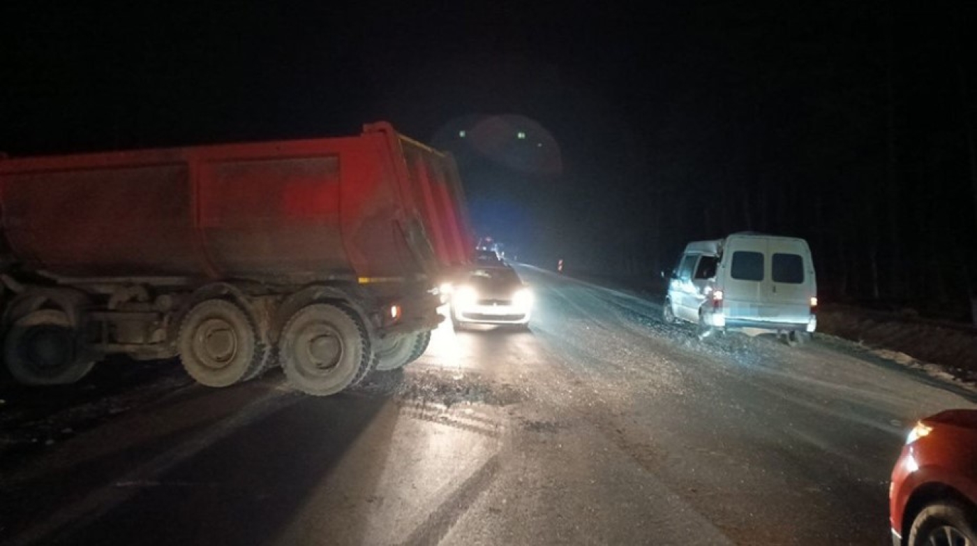 Выехал на встречку. Пассажир авто травмирован в ДТП в Борисовском районе