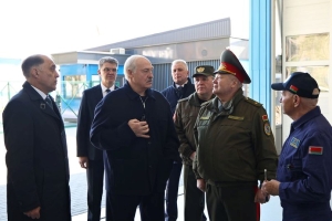 Лукашенко поручил ужесточить подготовку водителей в автошколах